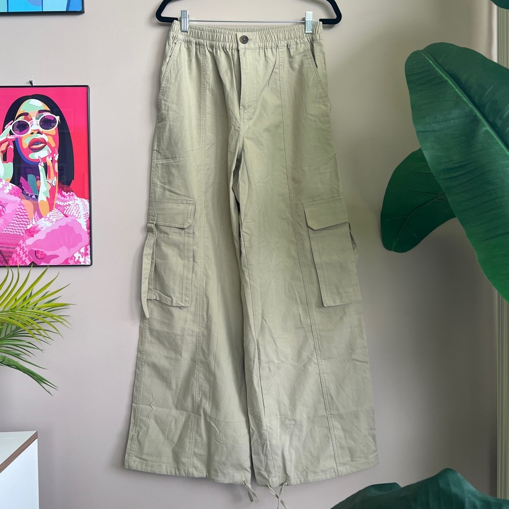 ASOS DESIGN Wide Leg Cargo Pants Stone Beige Utility Drawstring Hem US 4-6